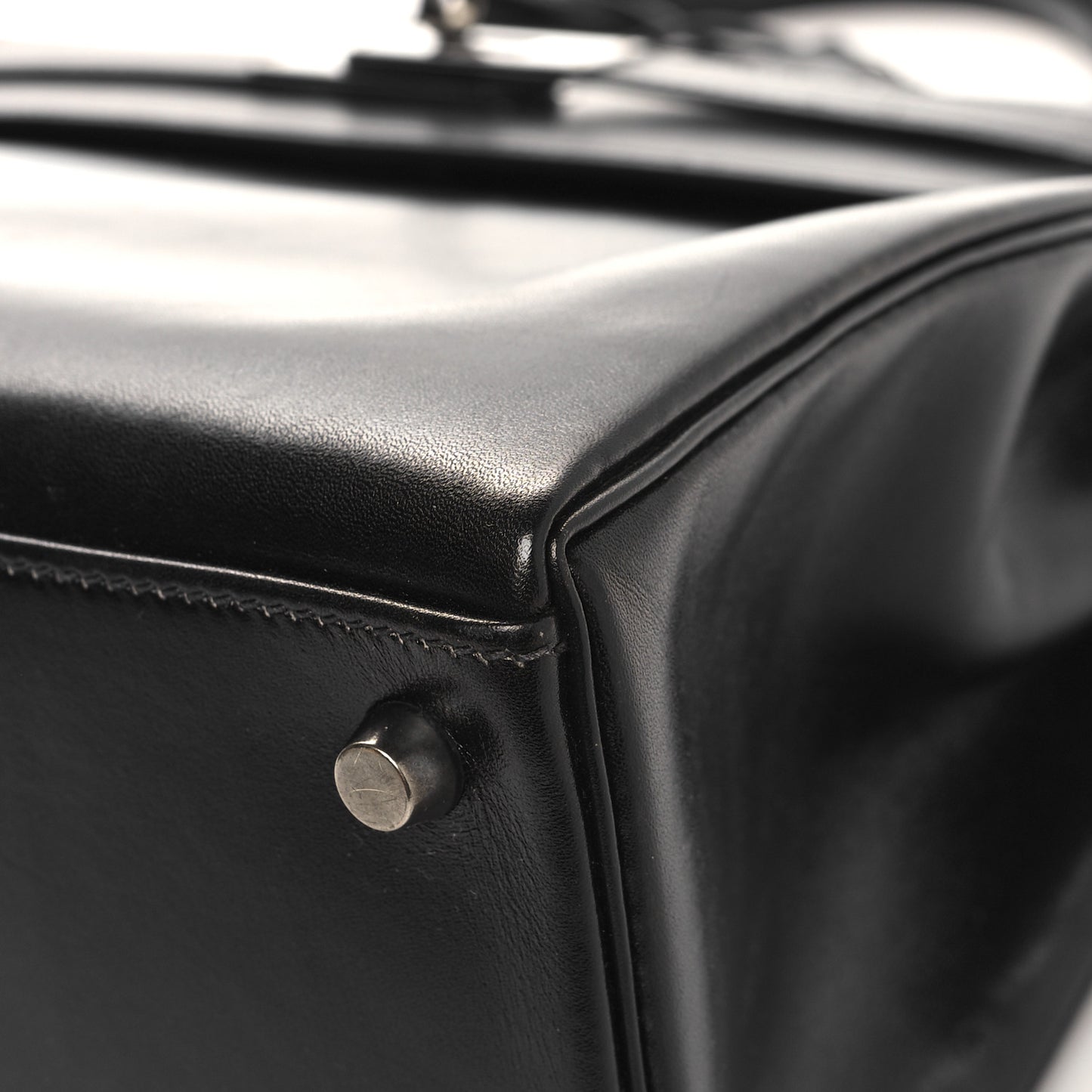 Box Kelly Retourne 32 Black