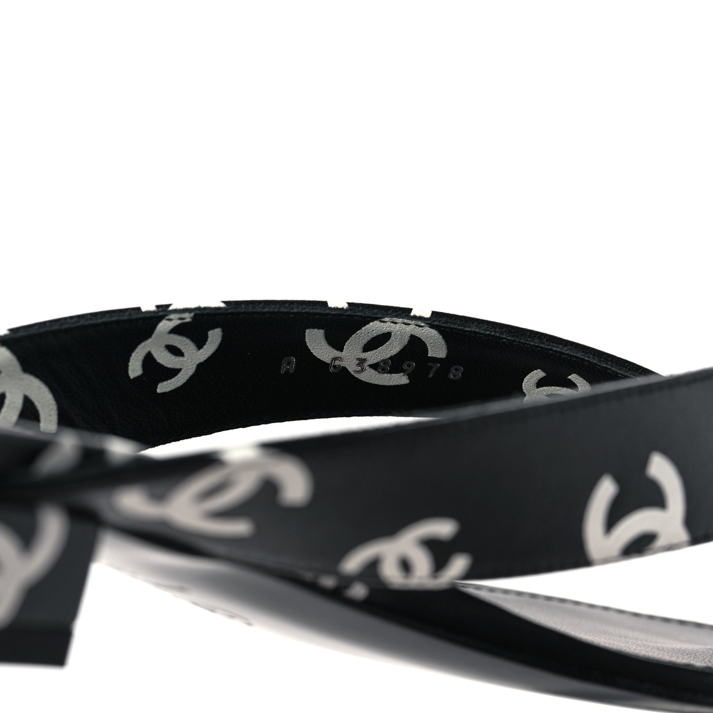 Lambskin Printed CC Thong Sandals 38.5 Black White