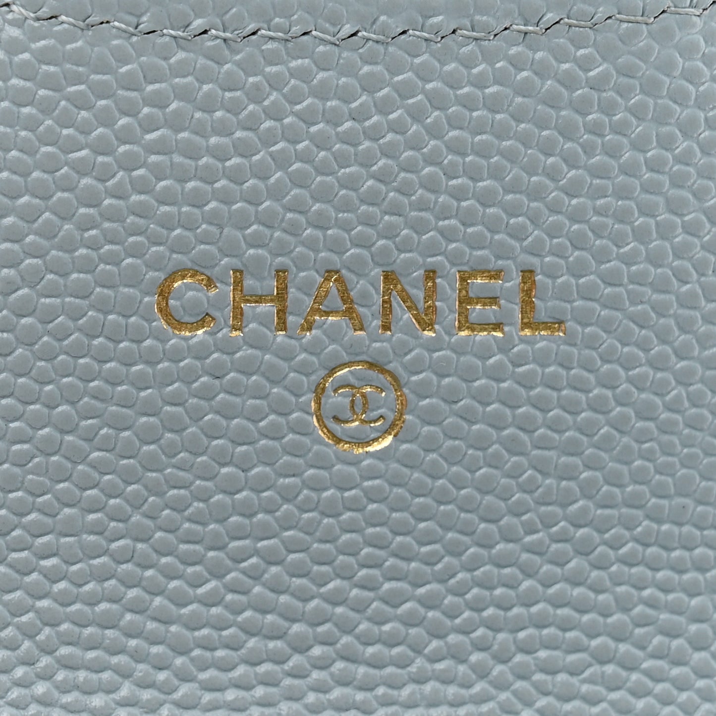 Caviar Quilted Flap Card Holder On Chain Light Blue