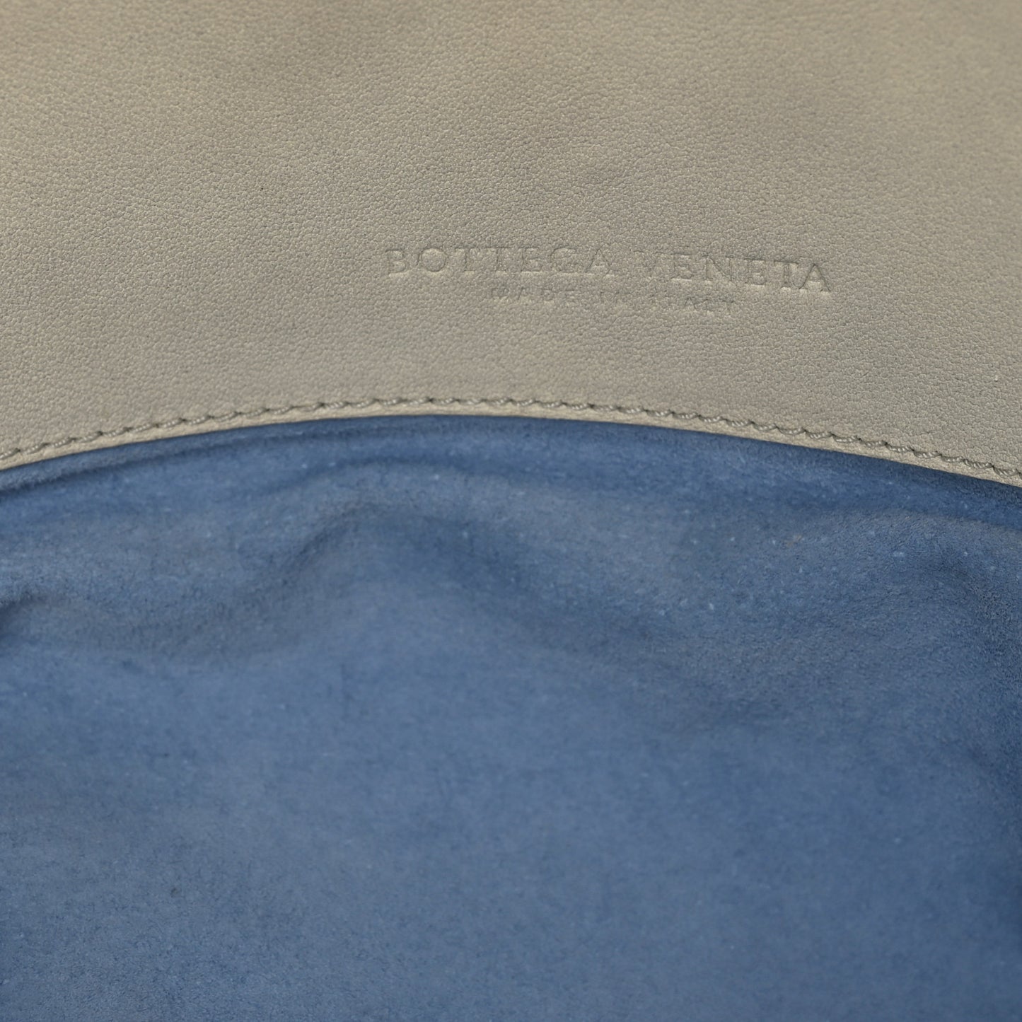 Nappa Intrecciato Medium Roma Tote Marmo