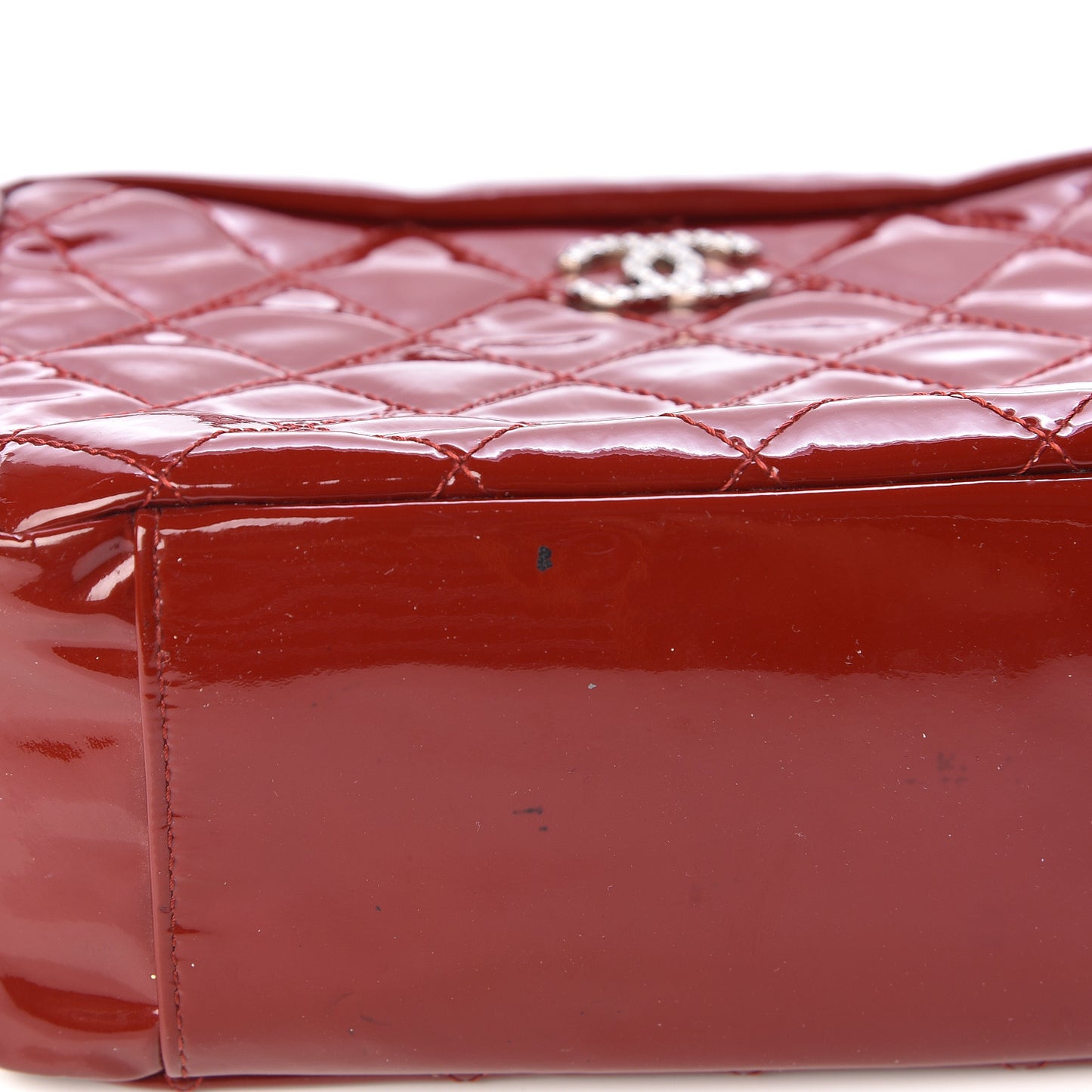 Patent Quilted Brilliant Cosmetic Case Red