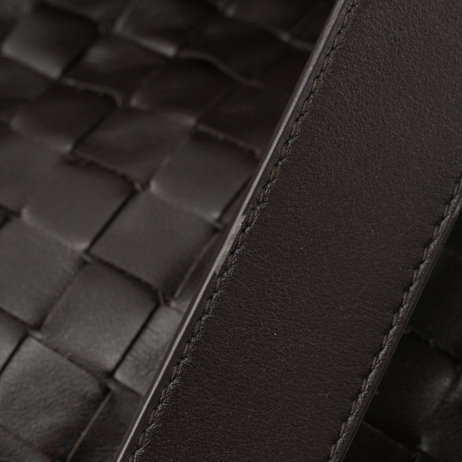 Bottega Veneta Calfskin Intrecciato Large Zipped Tote Fondant 11 of 11