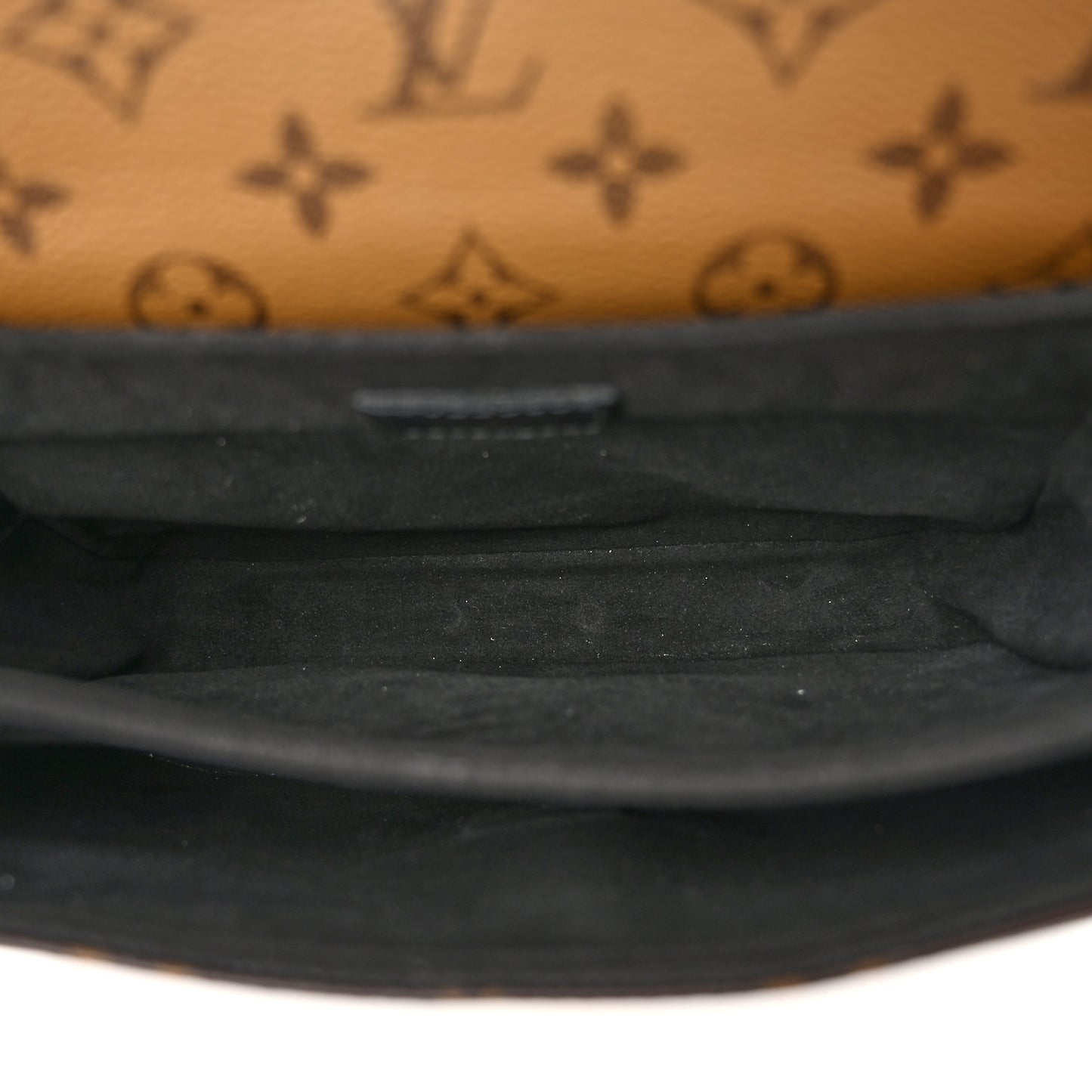Reverse Monogram Pochette Metis