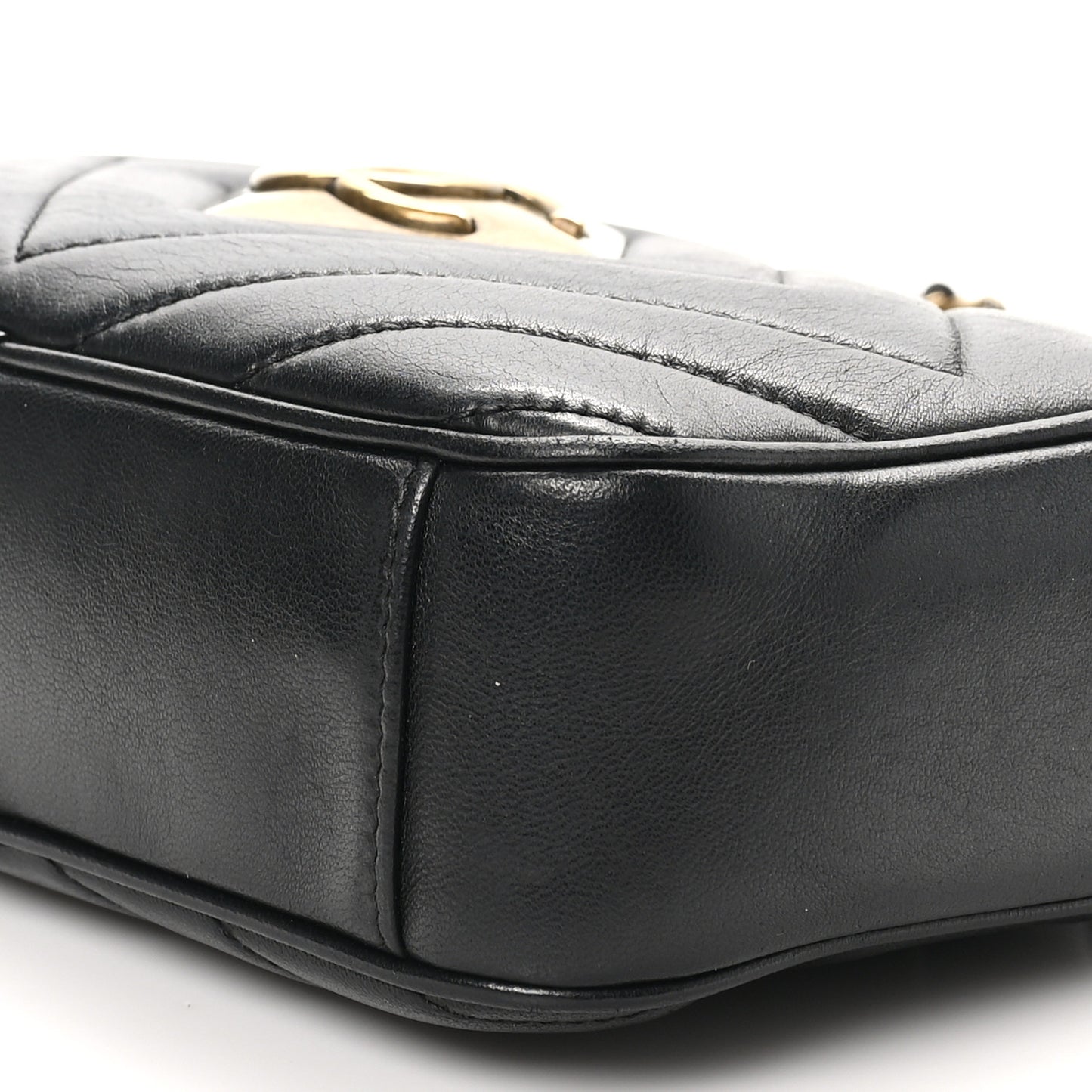 Lambskin Chevron Quilted Pyramid CC Camera Case Black
