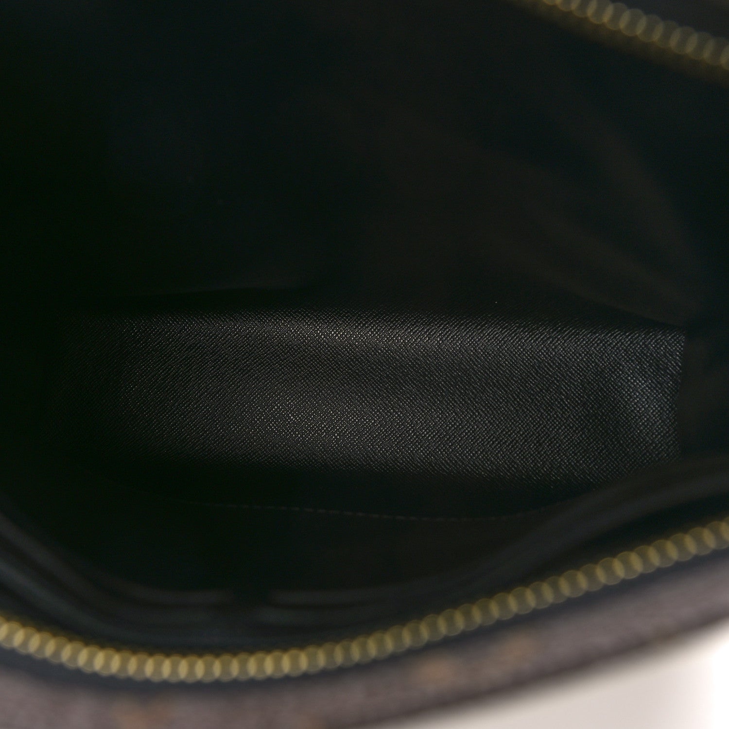 Louis Vuitton Monogram Poche Toilette NM 5 of 8