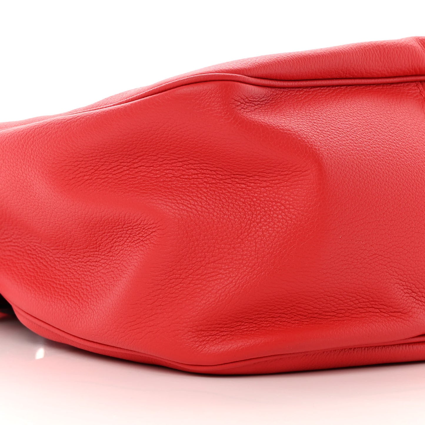Grained Calfskin La Medusa Bucket Bag Red