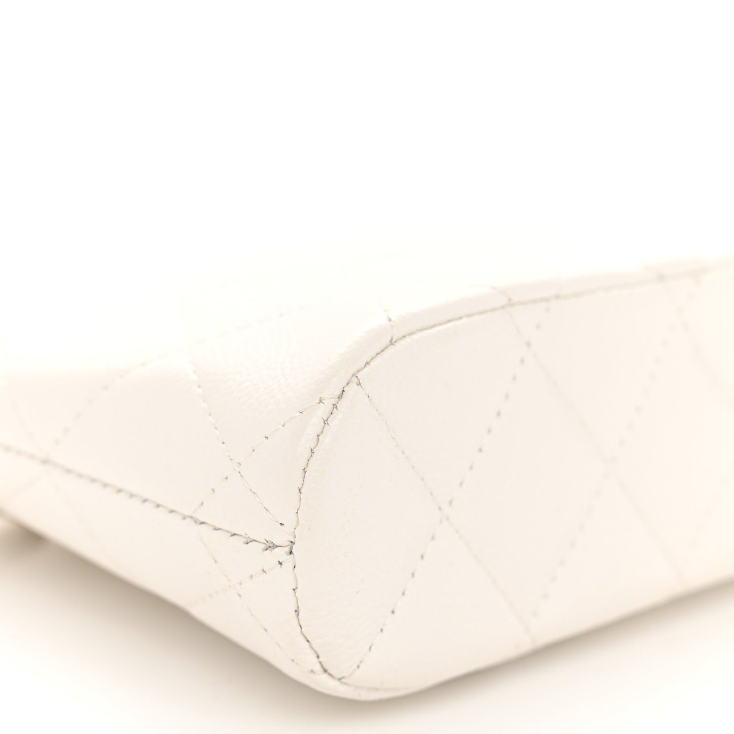 Caviar Quilted Classic Clutch With Chain White