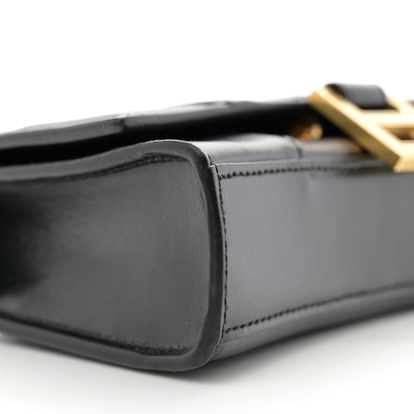 Shiny Box Calfskin Hourglass Chain Bag Black