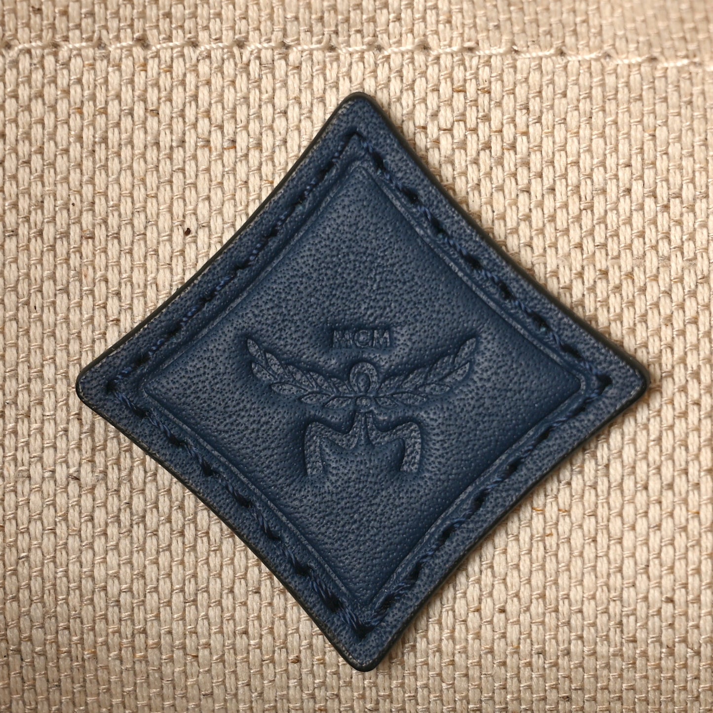 Lauretos Nappa Small Himmel Shoulder Bag Indigo Blue