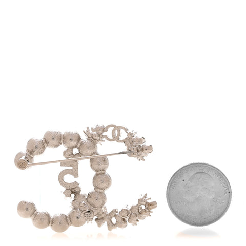 Crystal Pearl CC Star Coco Flapper Brooch Silver