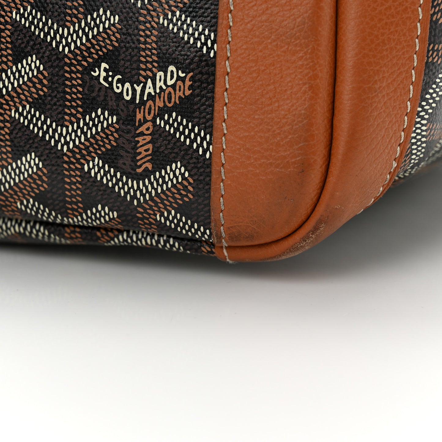 Goyardine Artois MM Black Gold