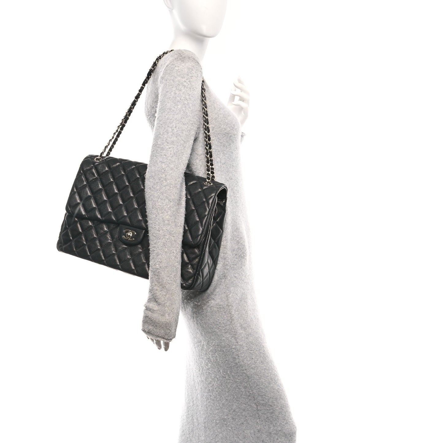 Caviar Quilted XXL Travel Flap Bag Black