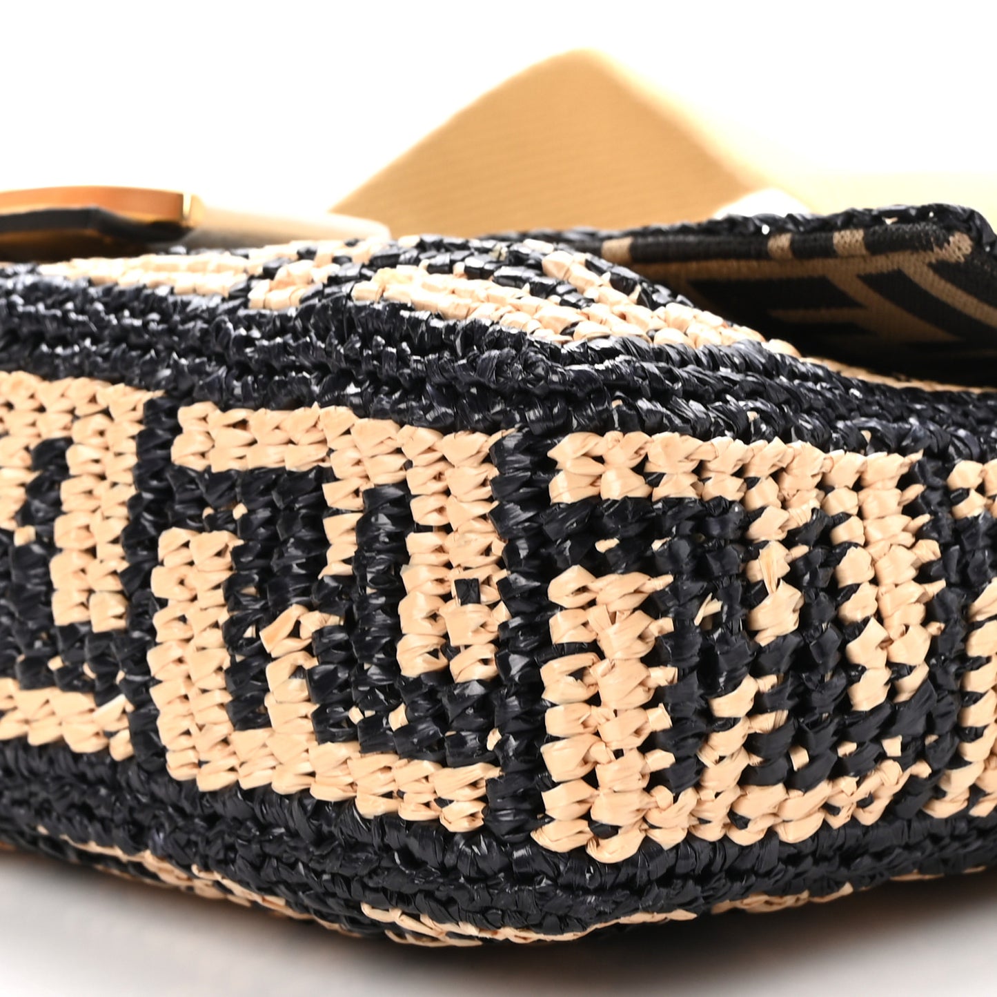 Raffia Vitello Grace FF Crochet Baguette Natural Black Paglia