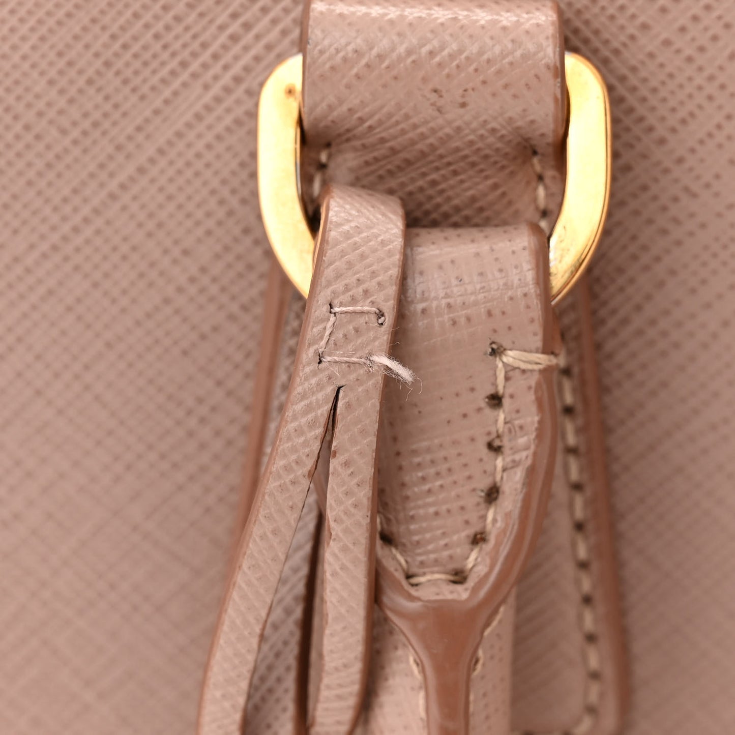 Saffiano Medium Galleria Double Zip Tote Cammeo