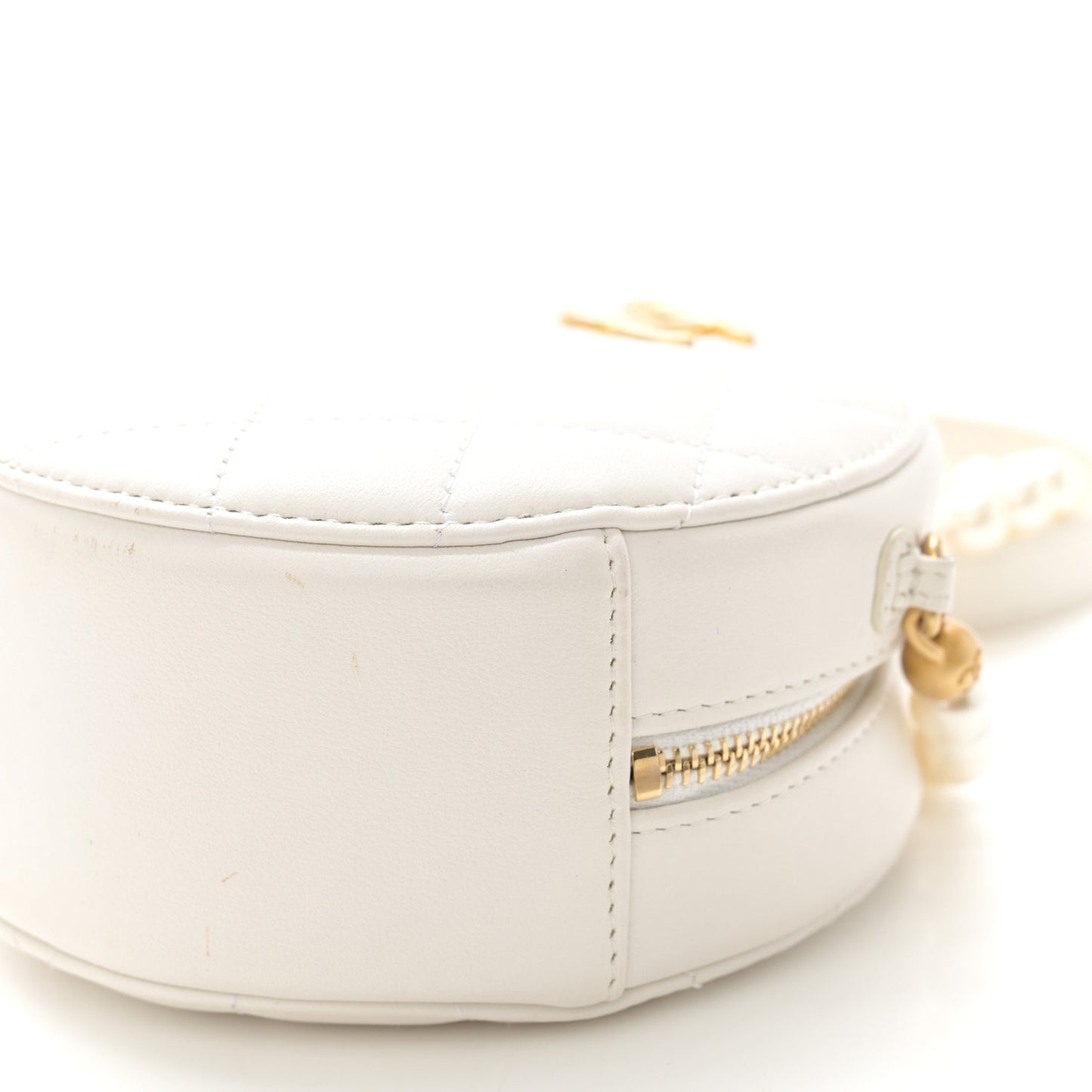 Calfskin Quilted Pearl Round Clutch With Chain White