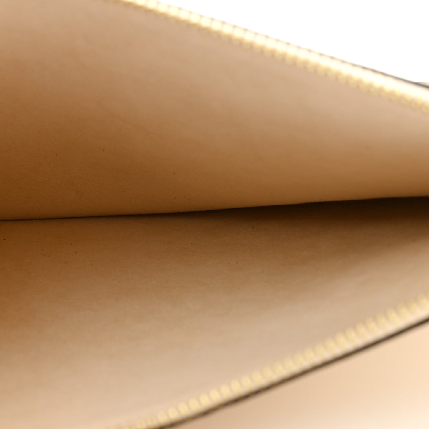 Empreinte Monogram Giant Neverfull MM Pochette Cream