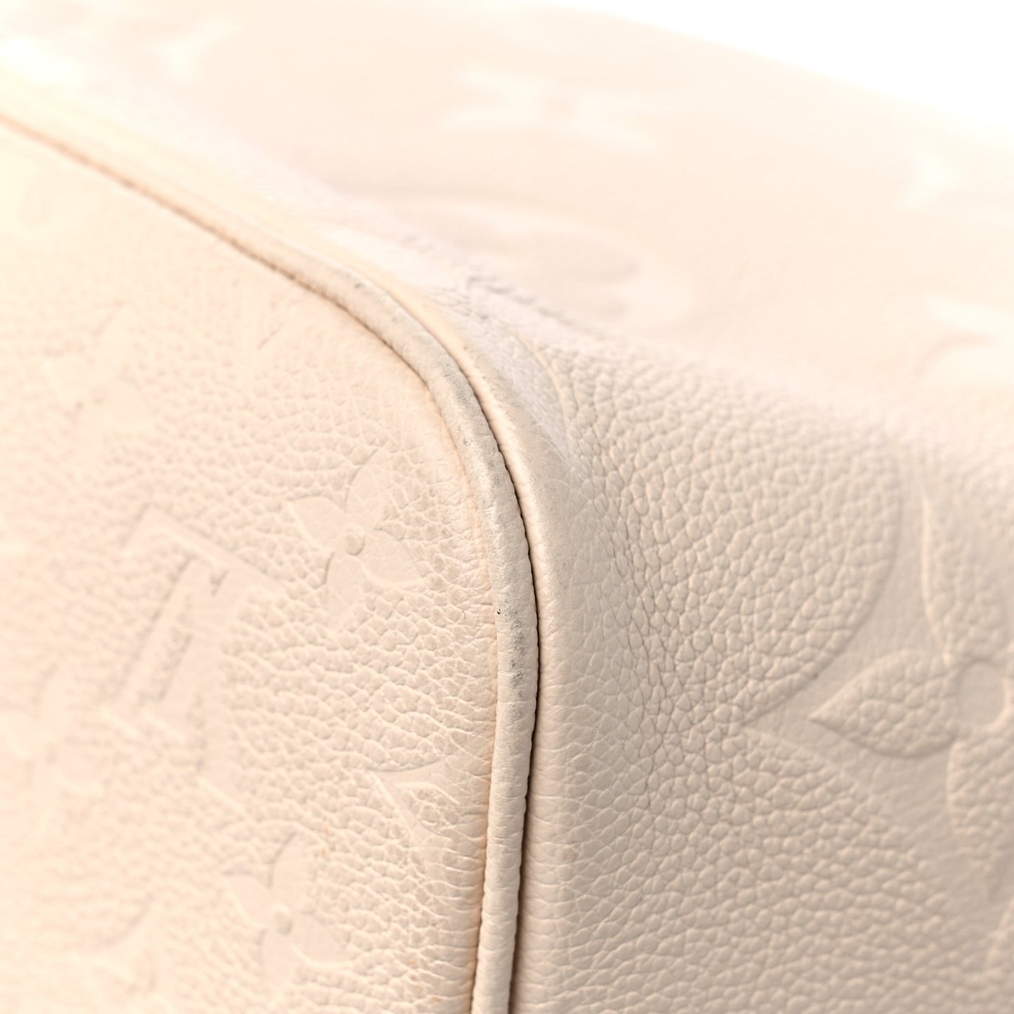 Empreinte Monogram Giant Neverfull MM Cream