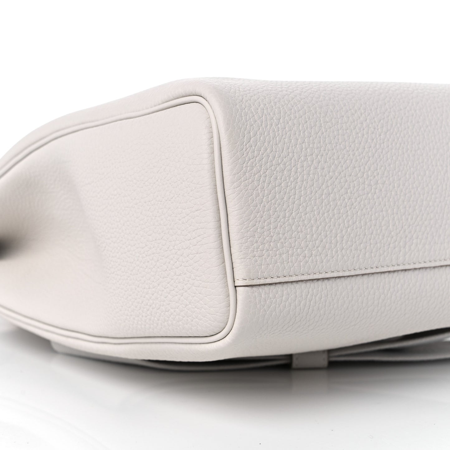 Togo Hac A Dos GM Backpack Gris Pale