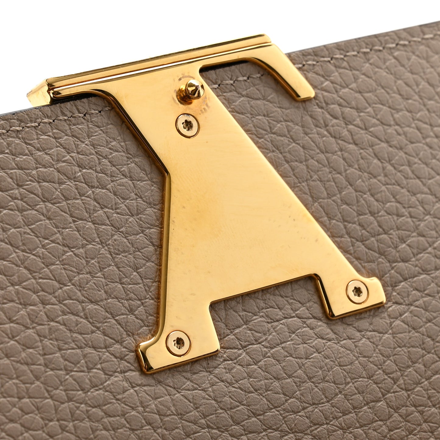 Taurillon Capucines Wallet Galet