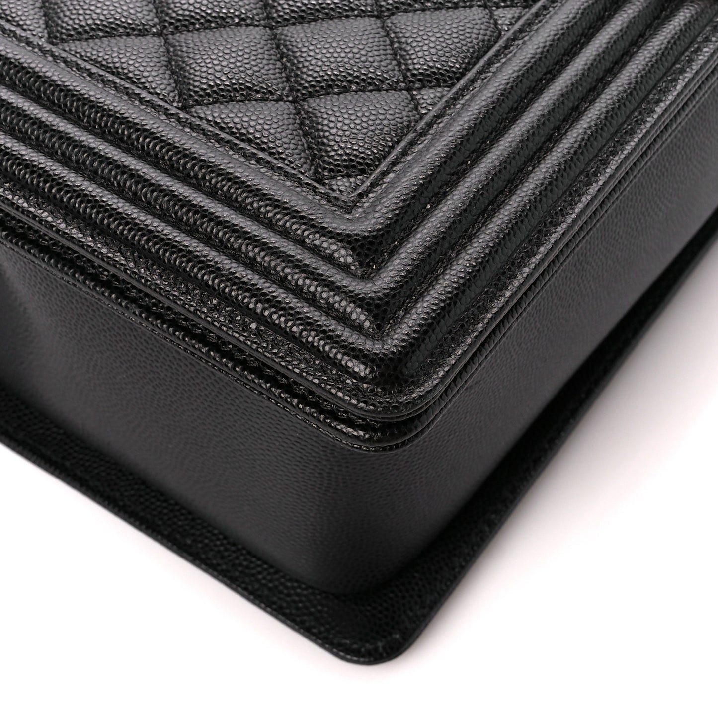 Caviar Quilted New Medium Boy Flap Black