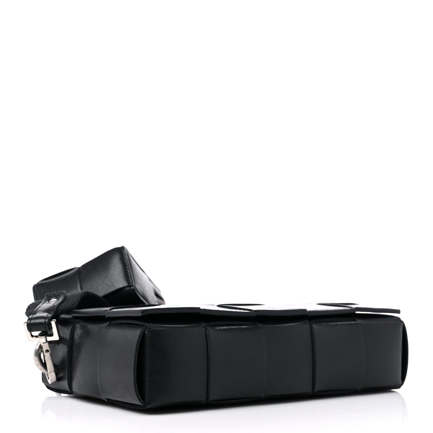 Calfskin Maxi Intreccio Cassette With Strap Bag Black