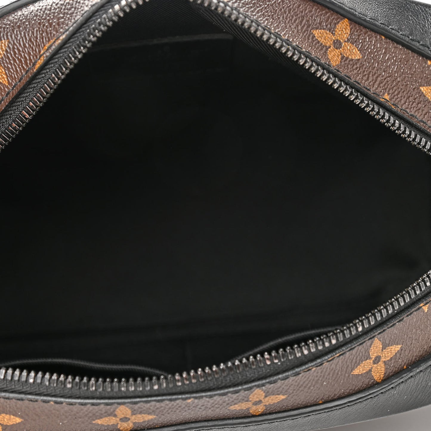 Monogram Solar Ray Soft Trunk