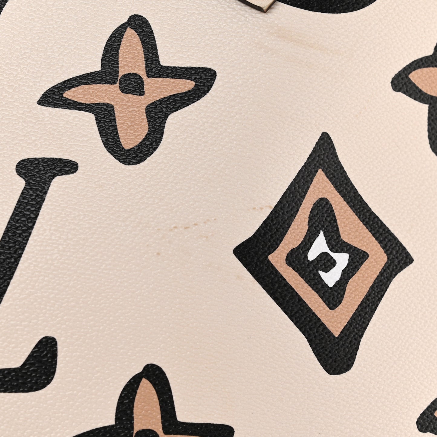 Monogram Giant Wild at Heart Neverfull MM Creme