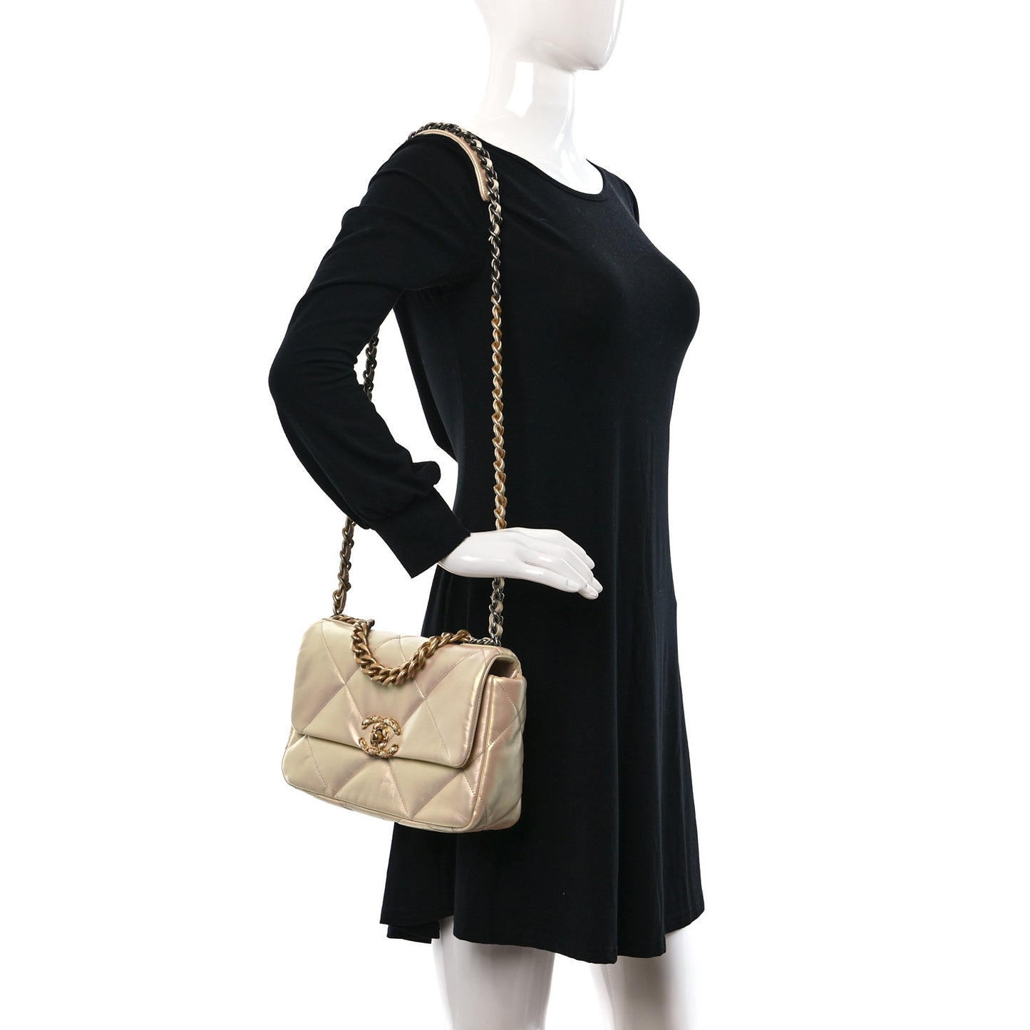 Iridescent Lambskin Quilted Medium Chanel 19 Flap Pink