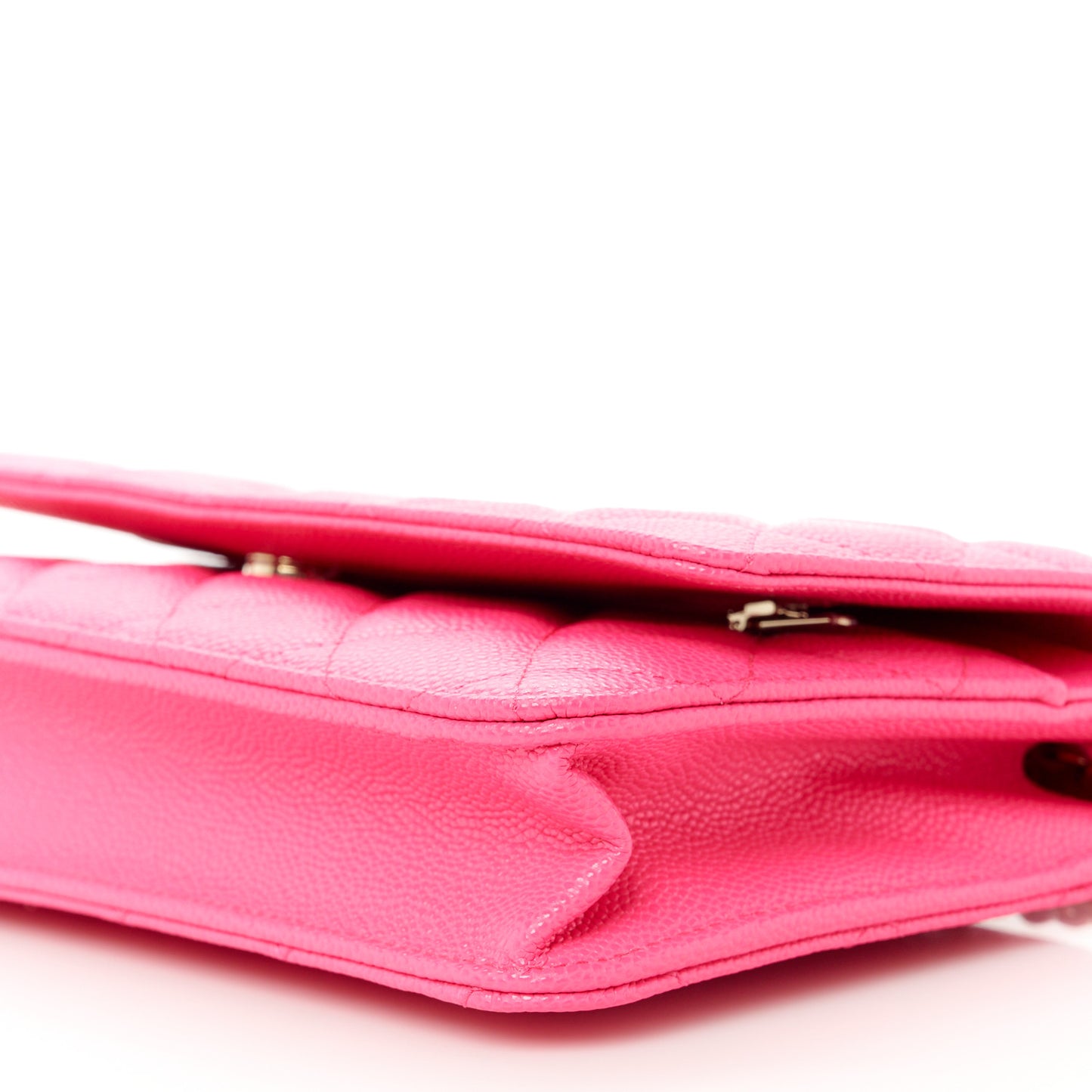 Caviar Quilted Wallet on Chain WOC Fuchsia