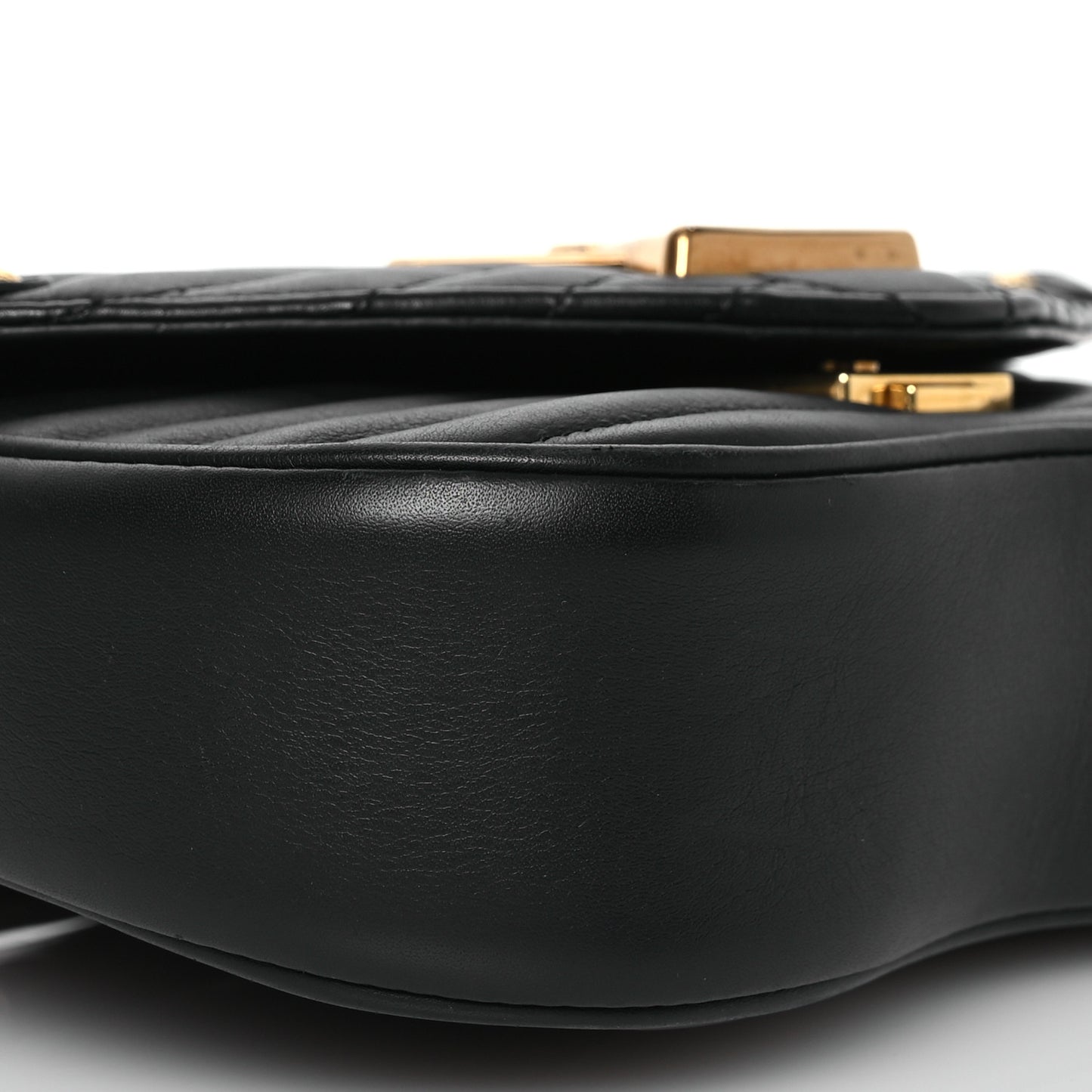 Calfskin New Wave Chain PM Black
