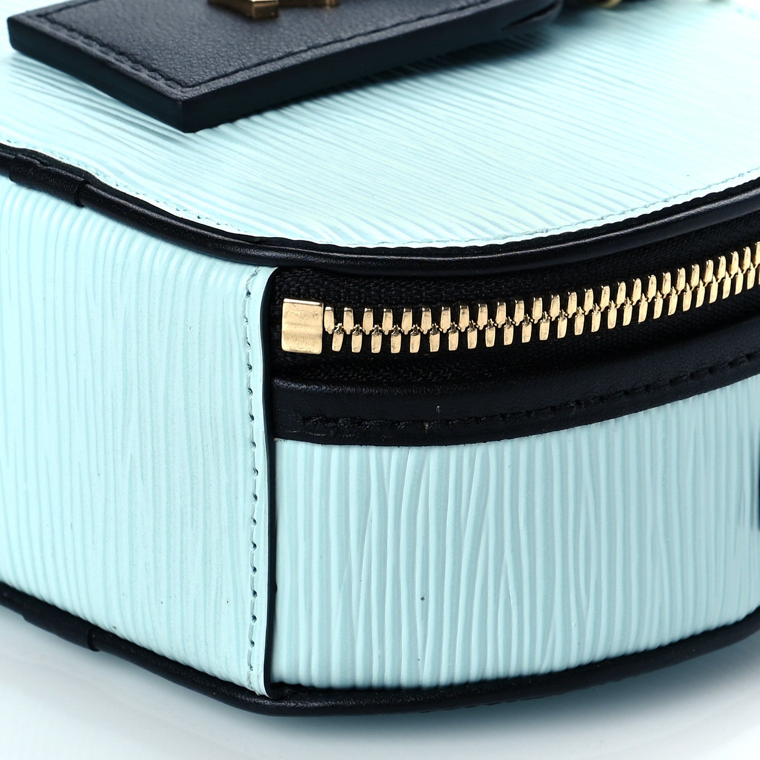Louis Vuitton Epi Mini Boite Chapeau Sea 9 of 9
