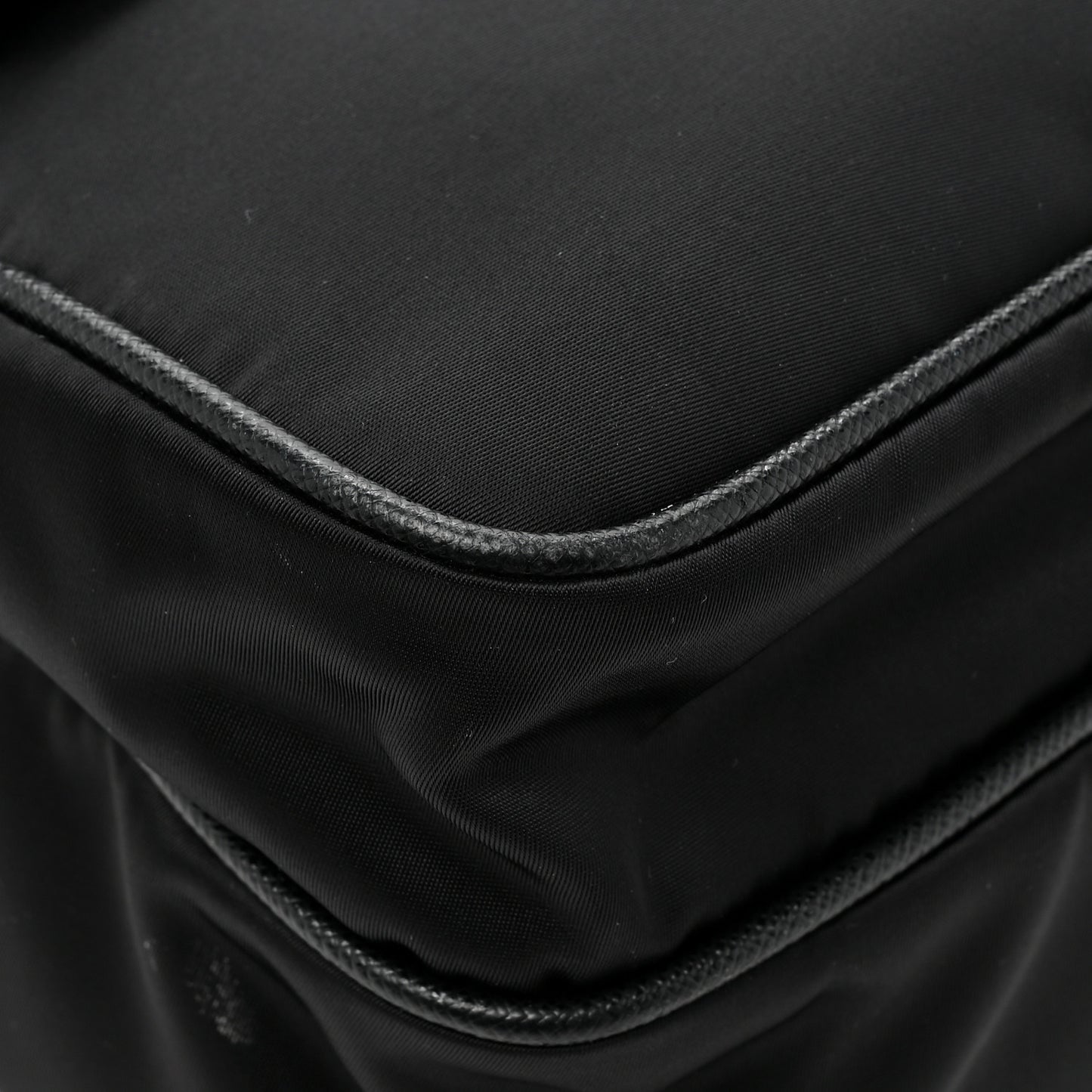 Tessuto Nylon Saffiano Logo Messenger Bag Black