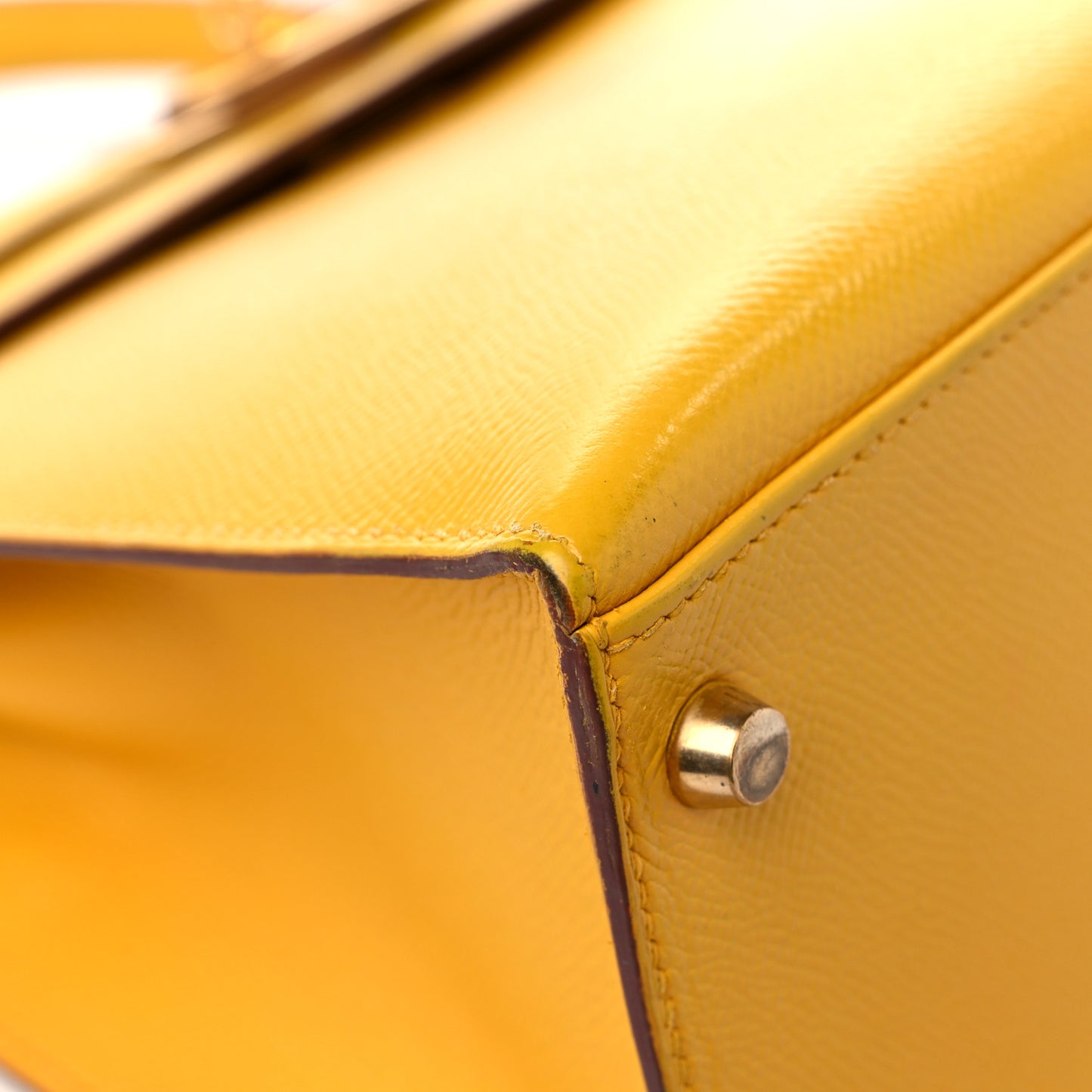 Epsom Kelly Sellier 28 Jaune Ambre