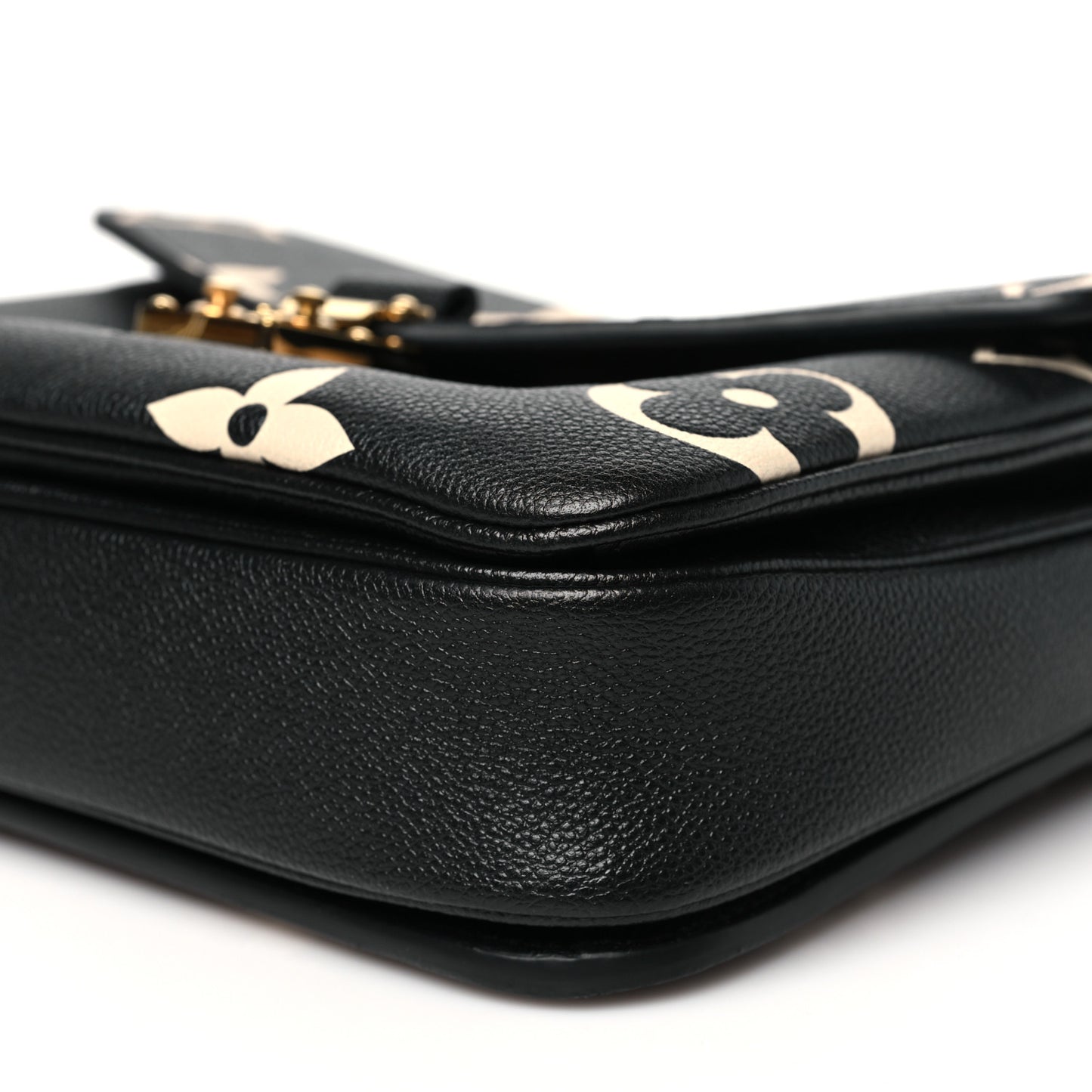 Empreinte Monogram Giant Pochette Metis Black Beige