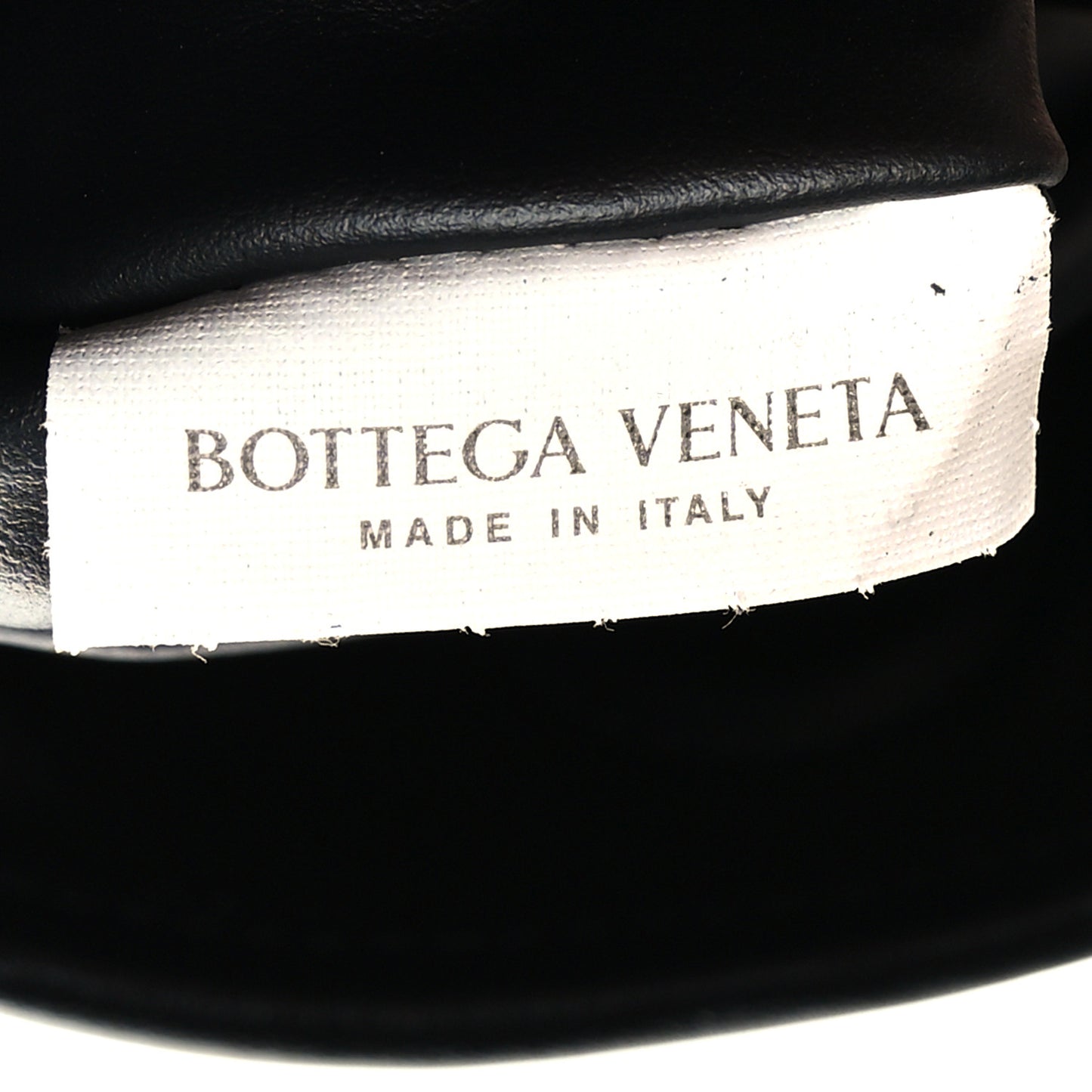 Calfskin Intrecciato Small Hop Black