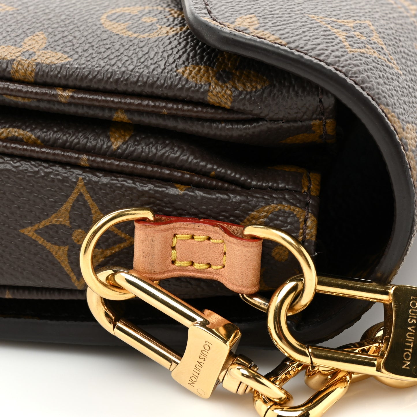 Monogram Pochette Metis East West