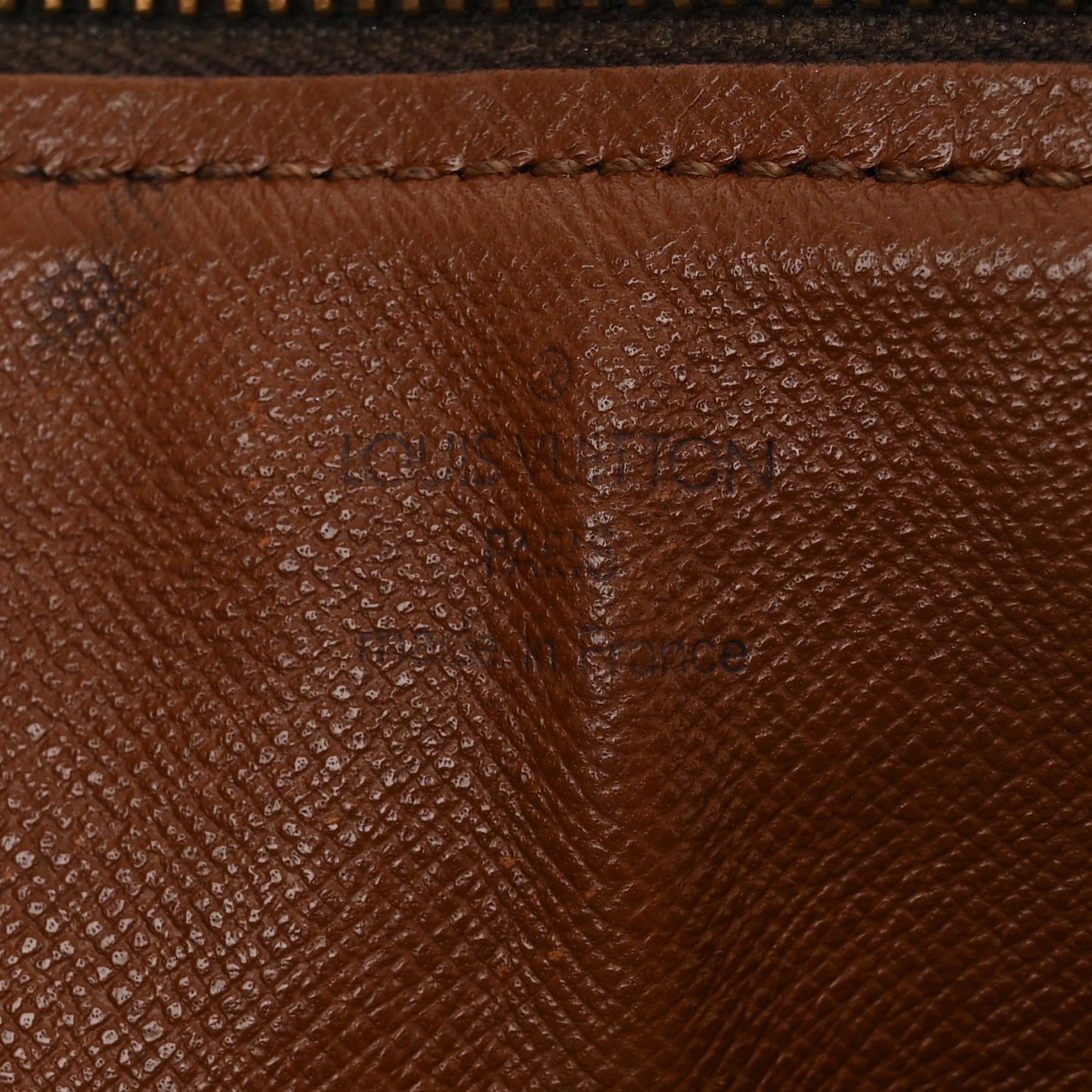 Monogram Papillon 26