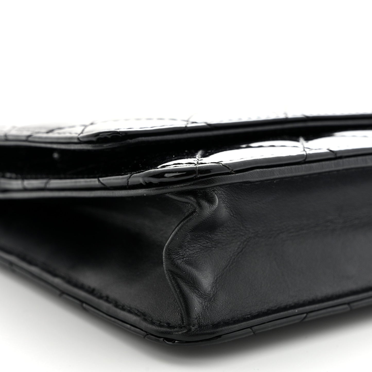 Patent Quilted Wallet On Chain WOC Black