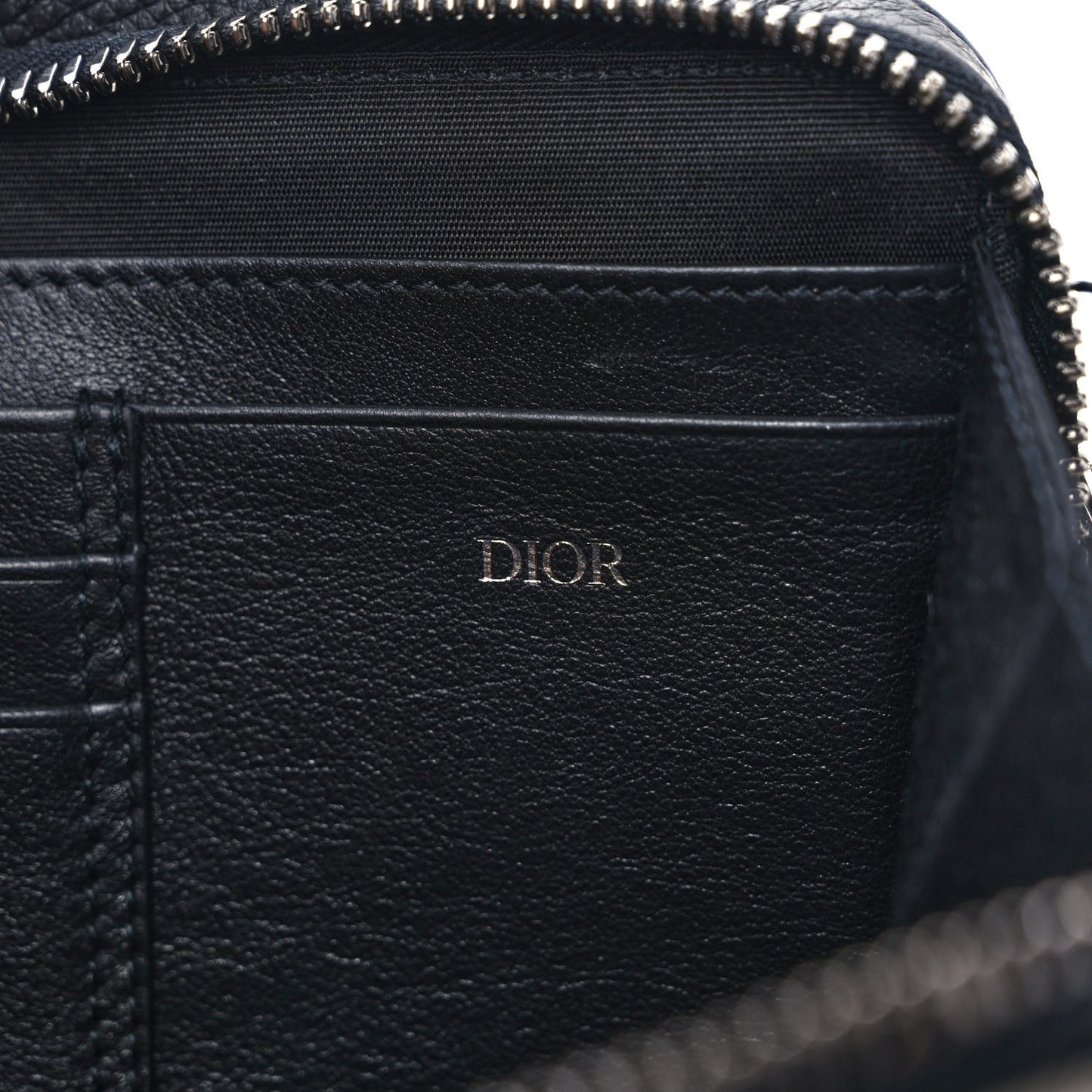 Oblique Pouch Beige Black