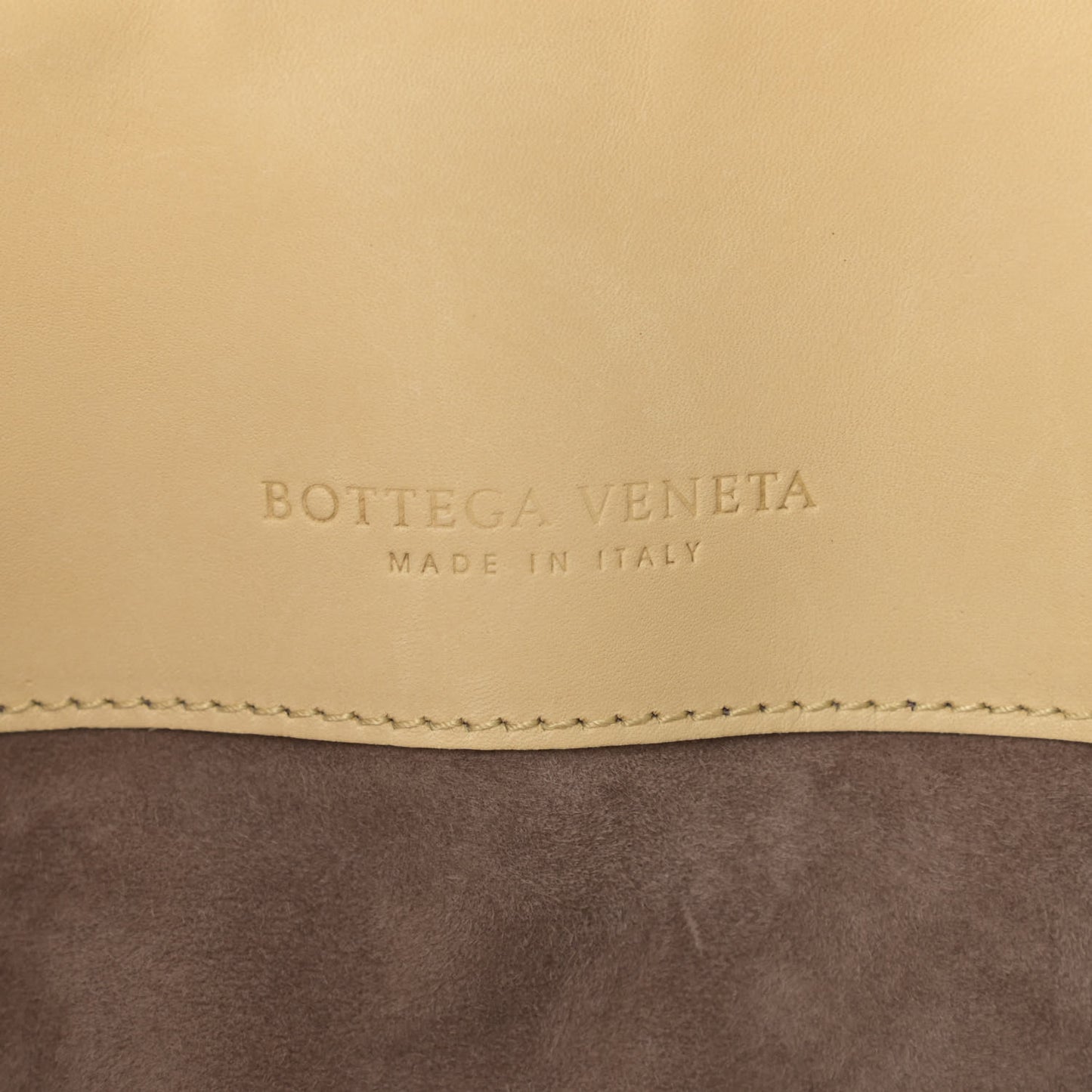 Intrecciato Rialto Shoulder Bag Banane