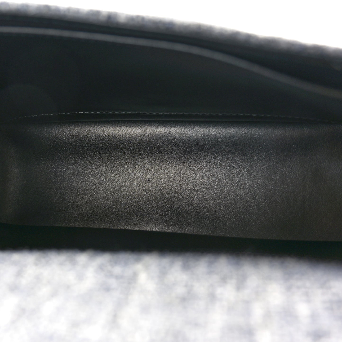 Tweed Macrocannage Medium Caro Bag Black