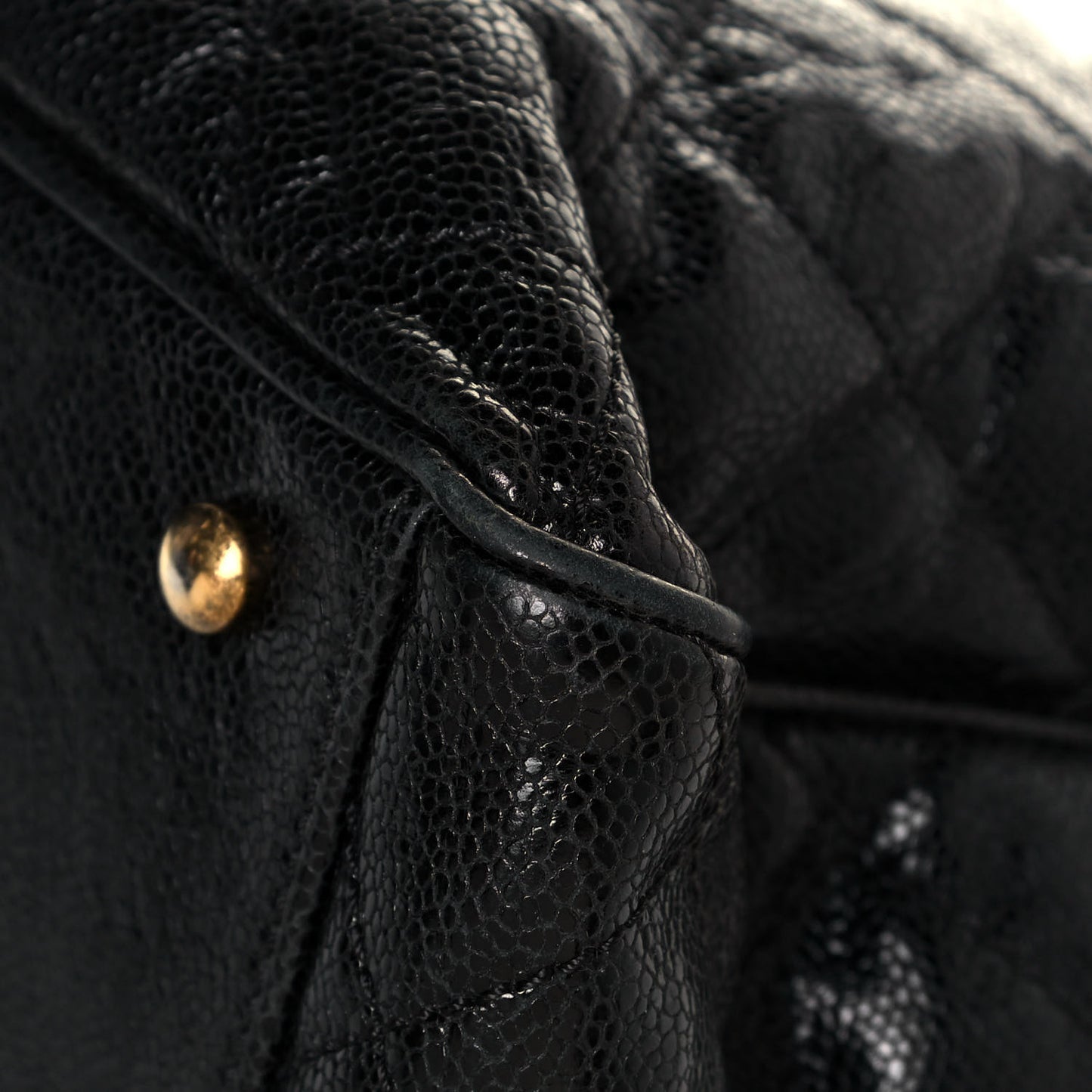 Glazed Caviar Quilted Small Shiva Tote Black
