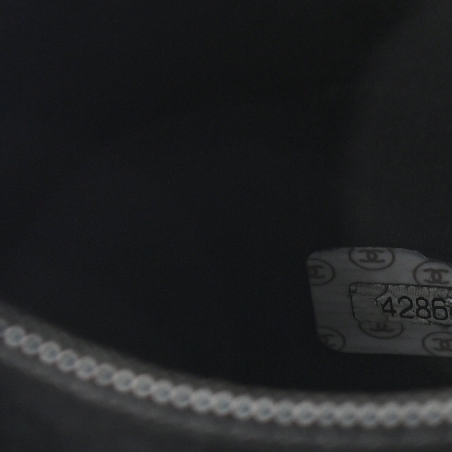 Chanel Patent CC Vanity Cosmetic Case Black 6 of 9