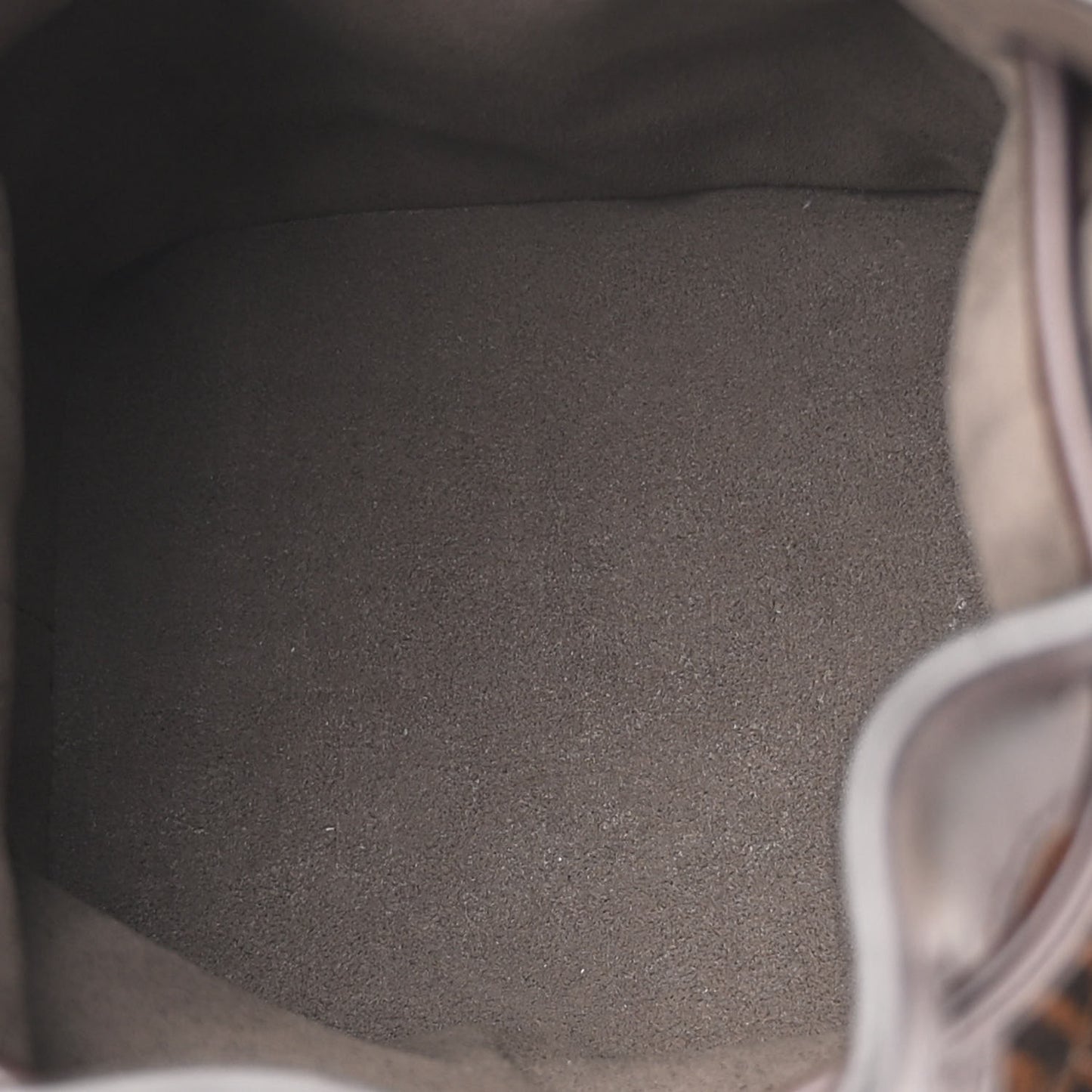 Suede Vitello King F is Fendi Micro FF Mini Mon Tresor Bucket Bag Sigaro Marrone Ebano