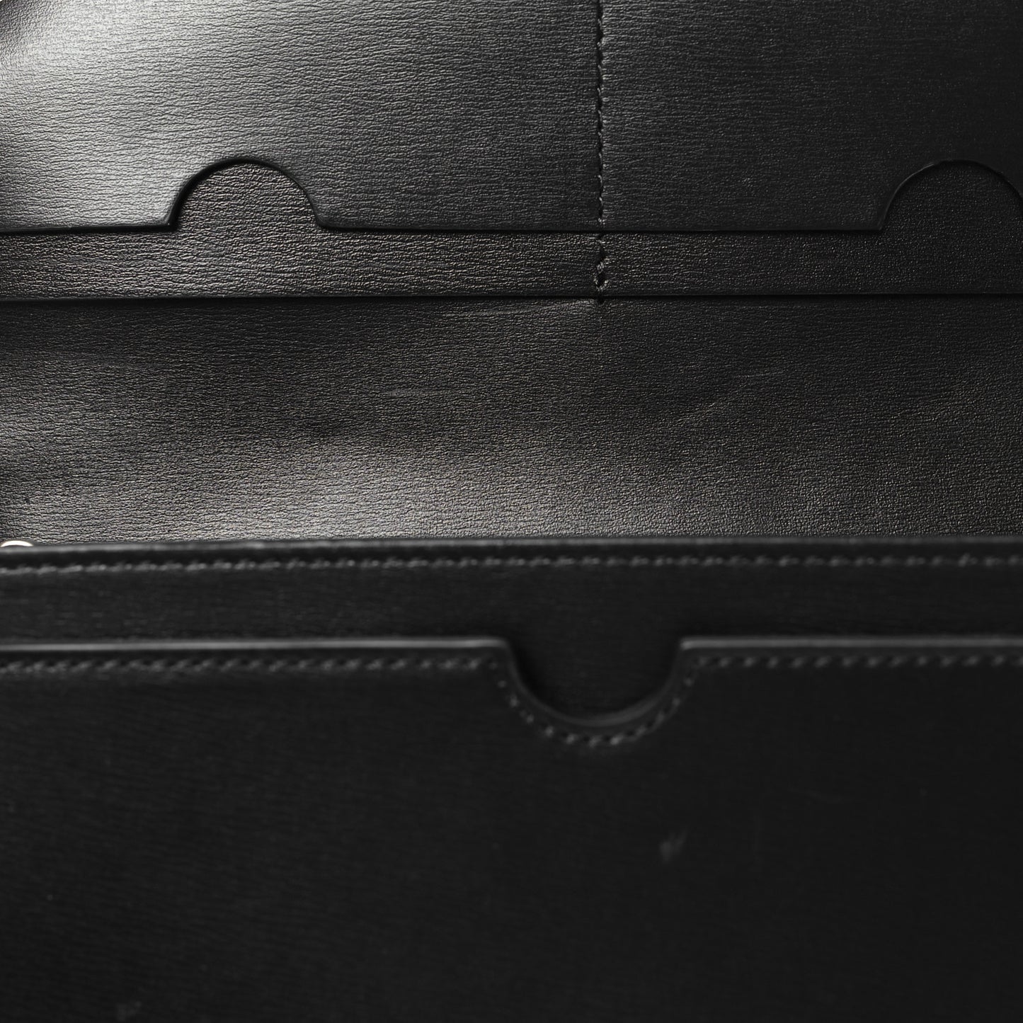 Calfskin Jitney Logo Flap Wallet On Chain Black