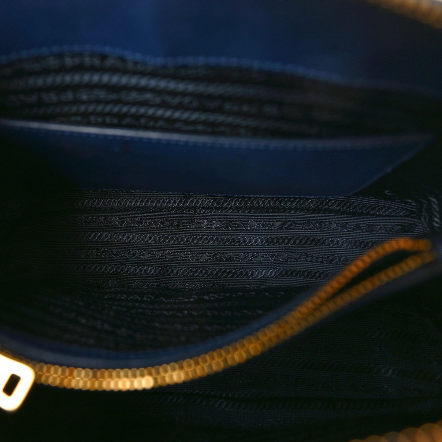 Saffiano Lux Small Promenade Tote Bluette