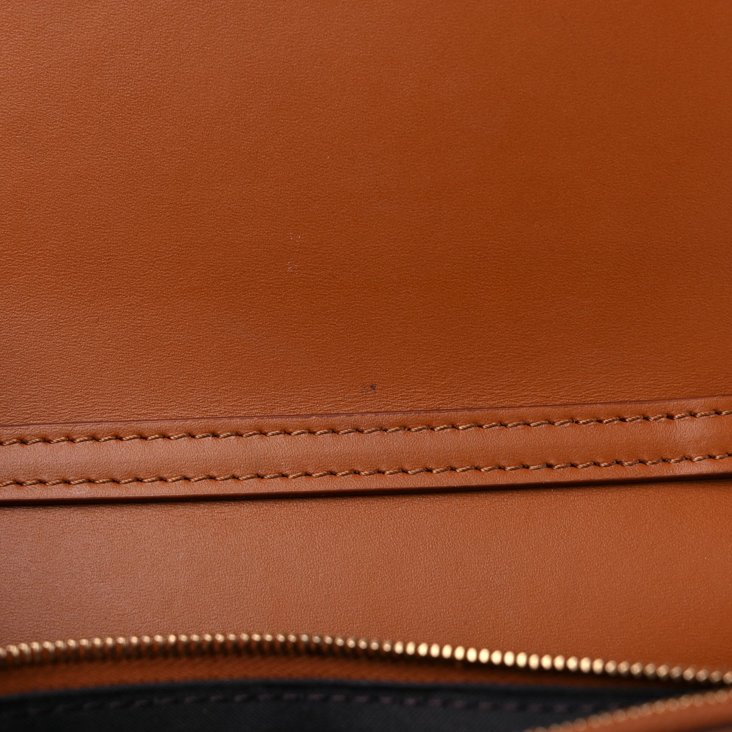 Vitello King Tamponato Logo Embossed Medium Wallet On Chain Cuoio