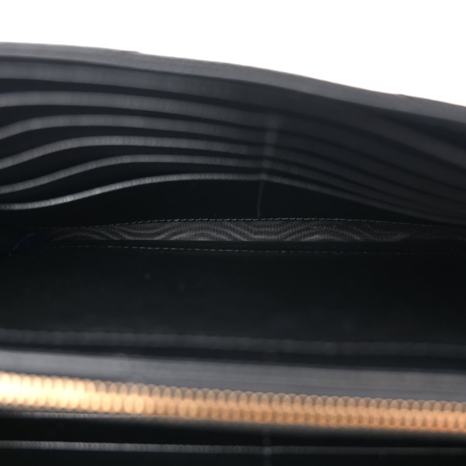 Saint Laurent Grain De Poudre Matelasse Chevron Monogram Chain Wallet Black 6 of 12