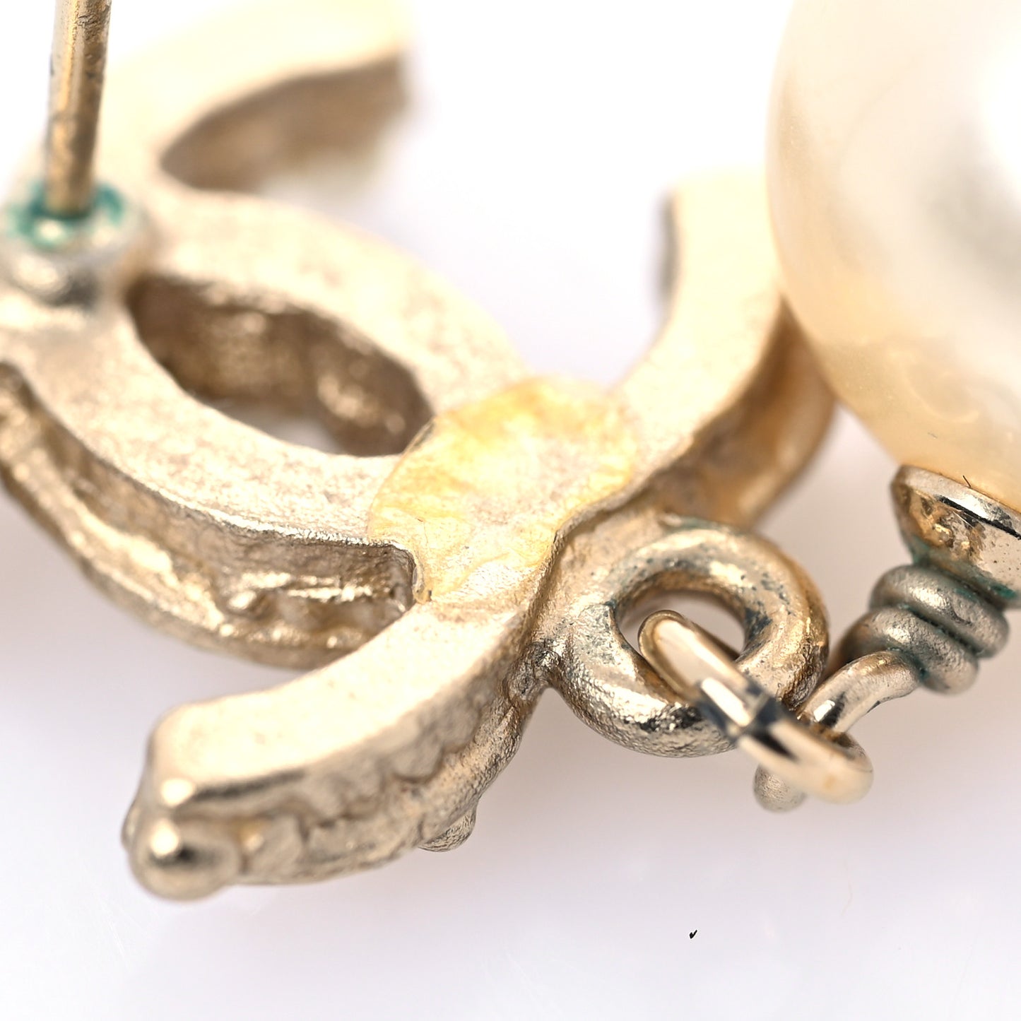 Pearl CC Drop Earrings Light Gold