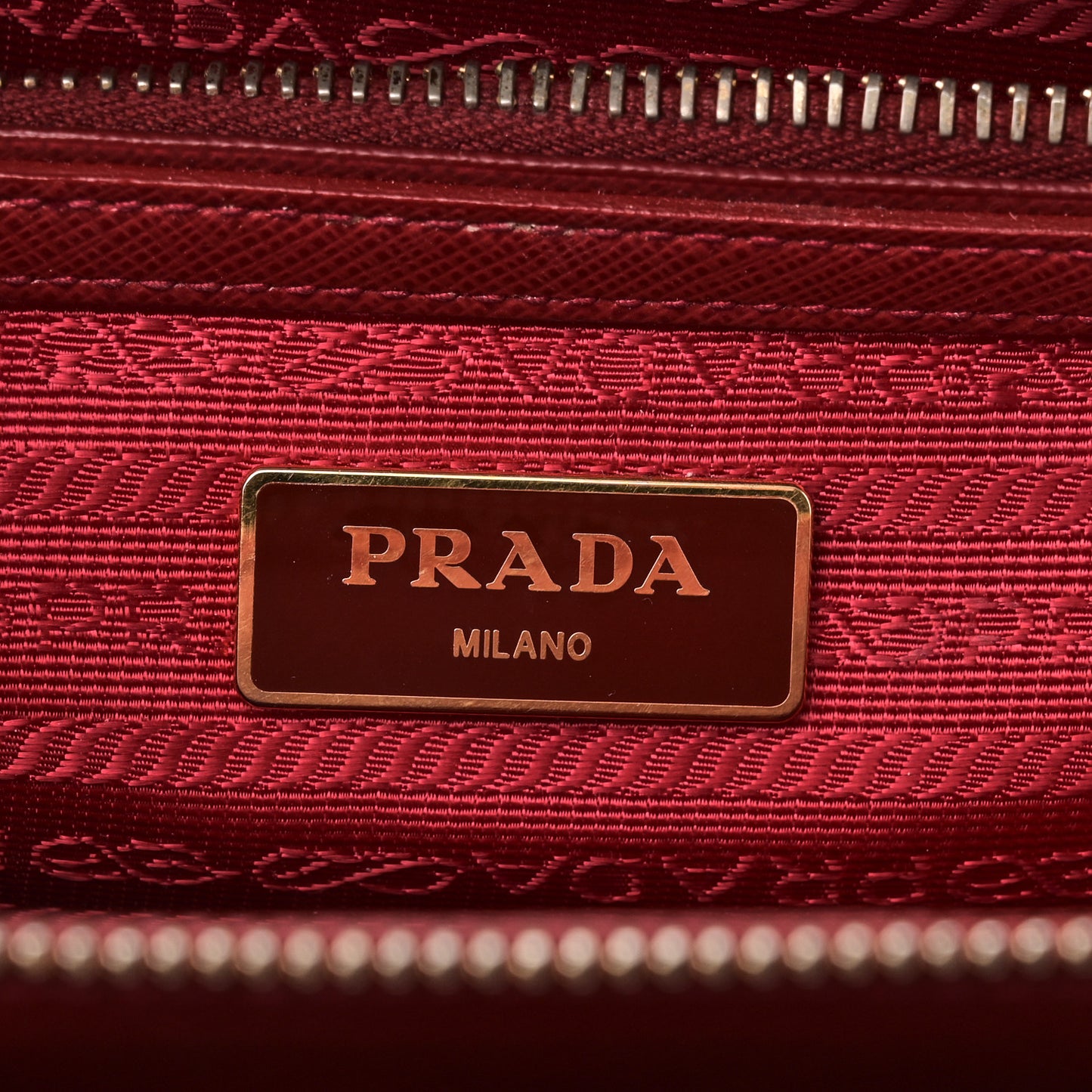 Saffiano Lux Medium Galleria Double Zip Tote Fuoco